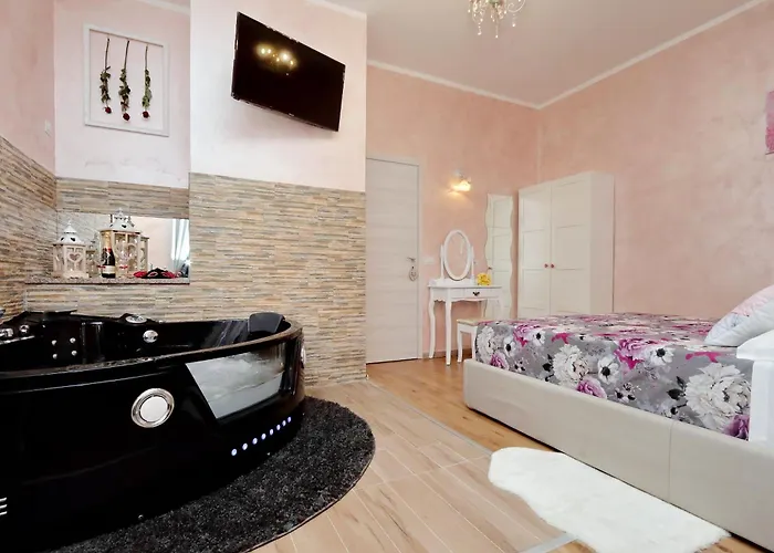 Deluxe And One Chilling Jacuzzi Gasthof 4*